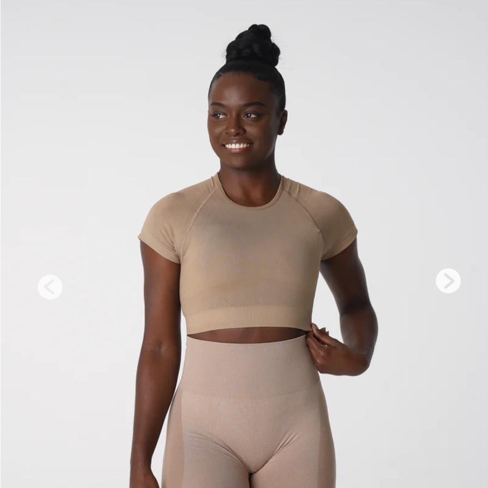 NVGTN Beige Vortex Seamless Bra Top